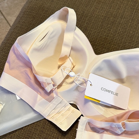 Women's Cream Wireless Bra - Picture 8 of 10